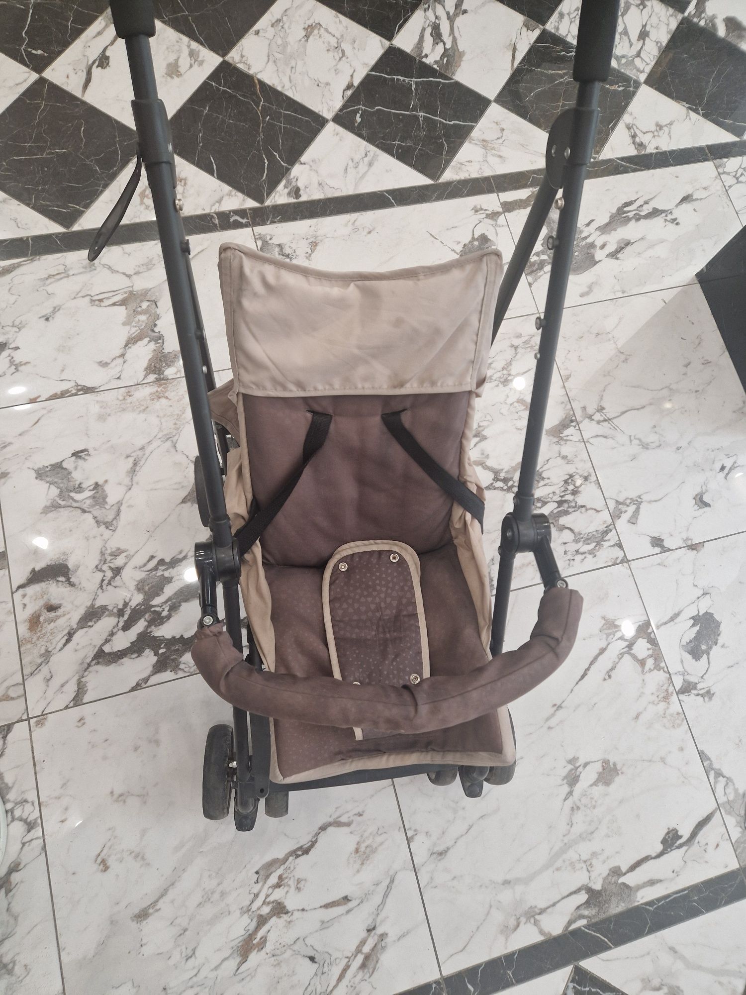 Продам детскую коляску