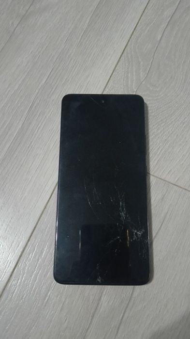 Motorola g72 8gb RAM 128gb  spart în stare perfectă de funcționare