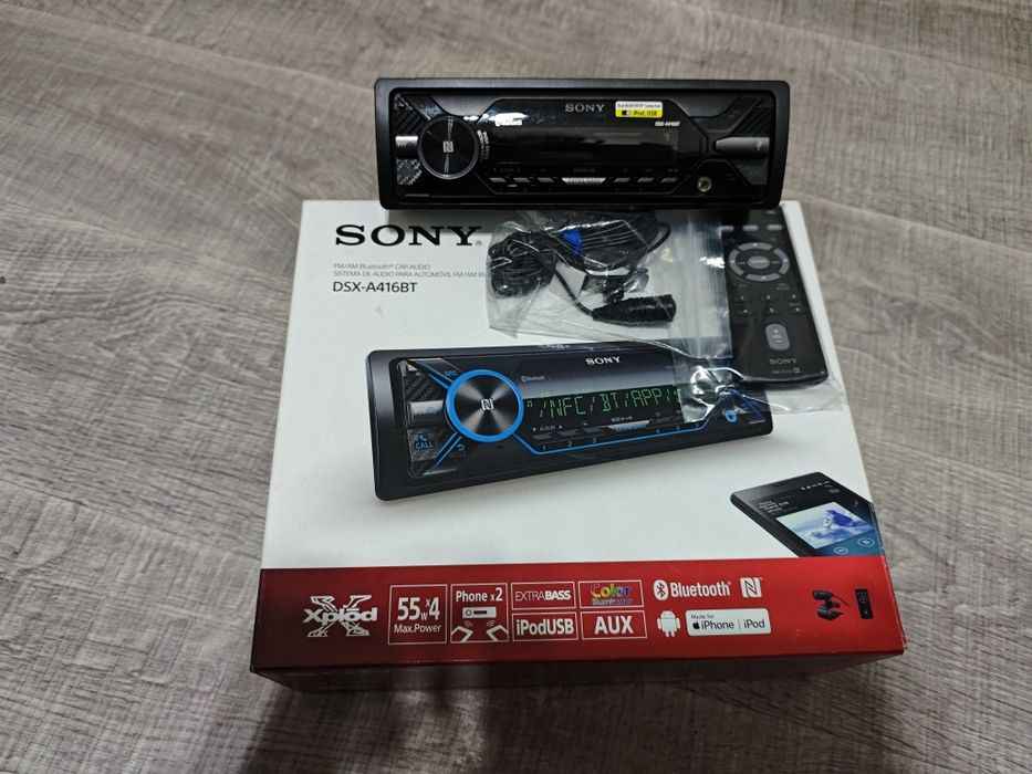 Продам магнитолу SONY