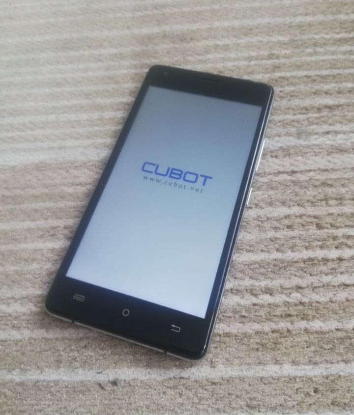 Telefon Cubot Echo Dualsim 3G impecabil - probleme senzori proximitate