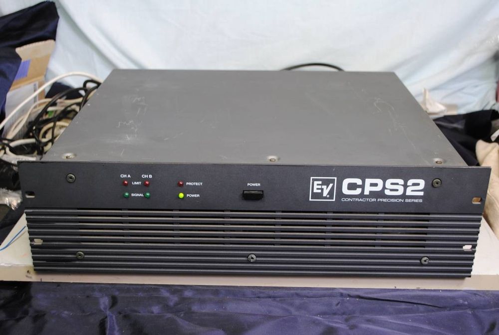 Electro Voice CPS 2 stereo amplifier