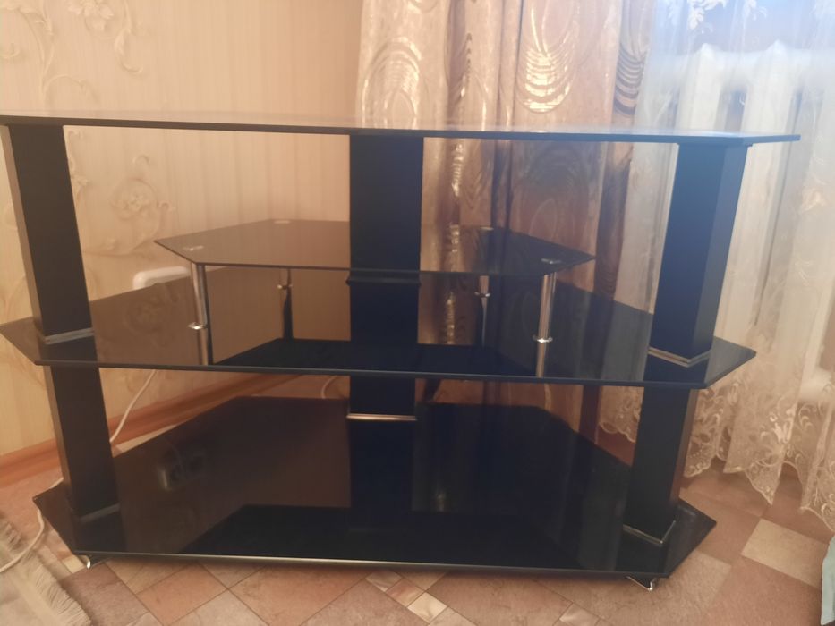 Тумбочка для телевизора