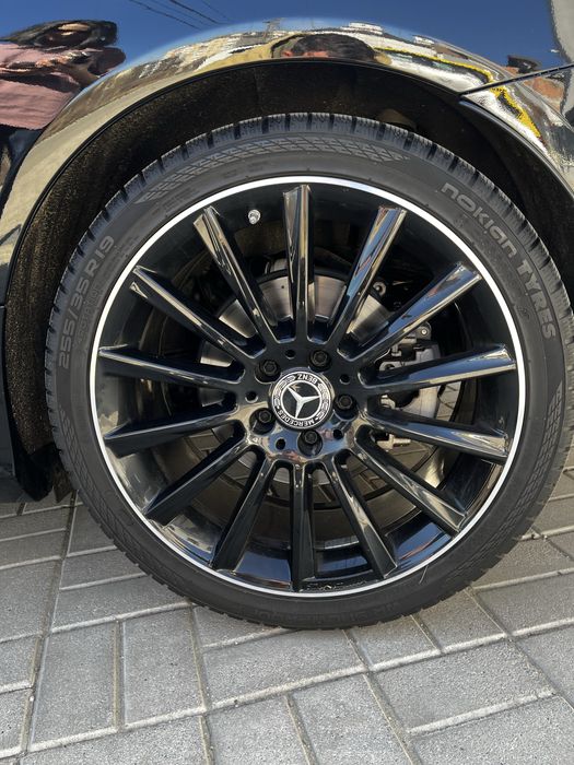 Cauciucuri iarna nokian 2 dimensiuni - 225 / 40 si 255 / 35 19