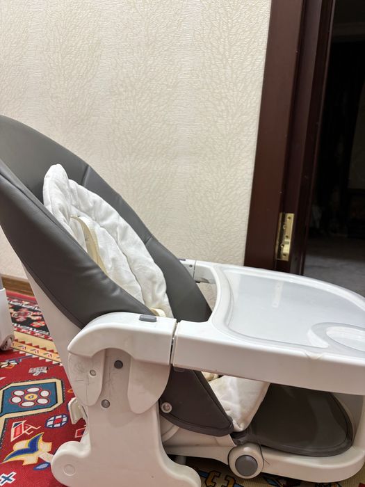 Detskiy stolik va arğimchoq