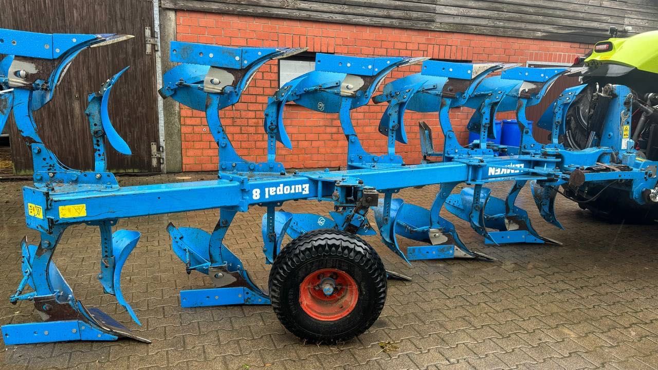 Lemken EurOpal 8. Case Puma, Claas Arion, Belarus, John Deere tortadi.