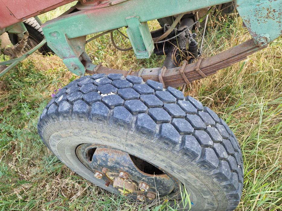 se vinde remorci de 8 tone  satre buna de functionare