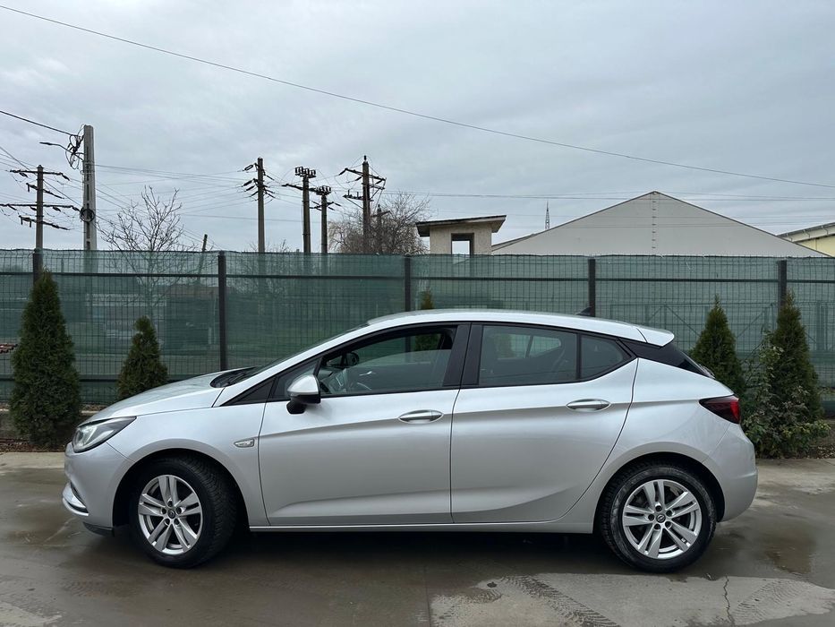 Opel Astra an 2016 pe Acte/ 1.6Cdti-Euro 6/Navi Mare/IMPECABIL!