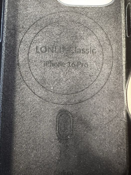 Husa Iphone 16 Pro Magsafe