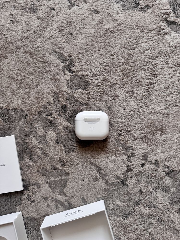 ОРИГИНАЛНИ Airpods 3rd Gen