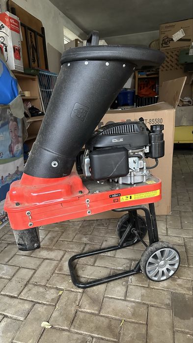 Tocator crengi pe motor benzina Loncin, max 45mm, putere 4.8 C.P