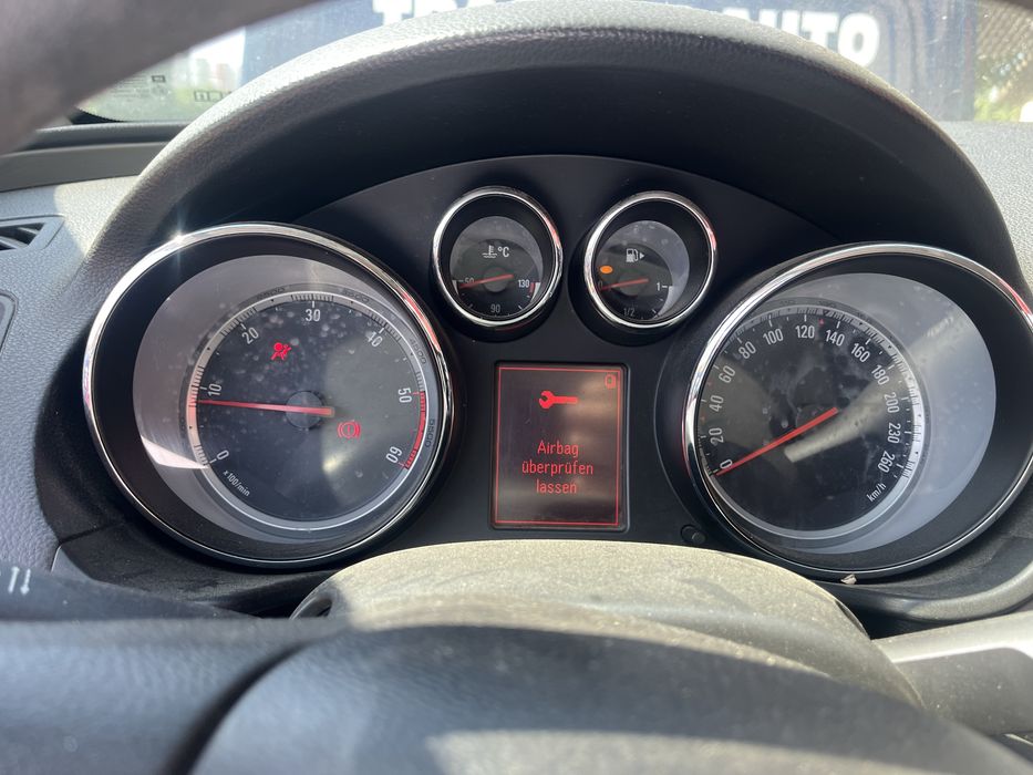 Piese opel insignia