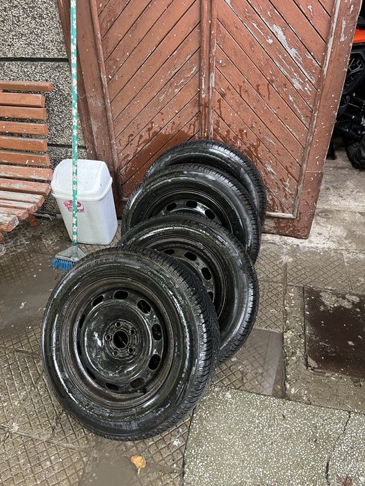 Зимни гуми с джанки 15”