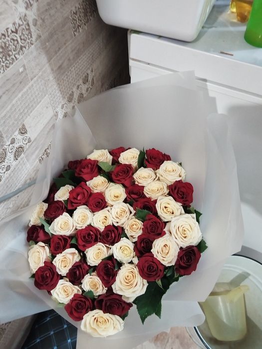 Цветы свежие продам за 2000,3000,5000