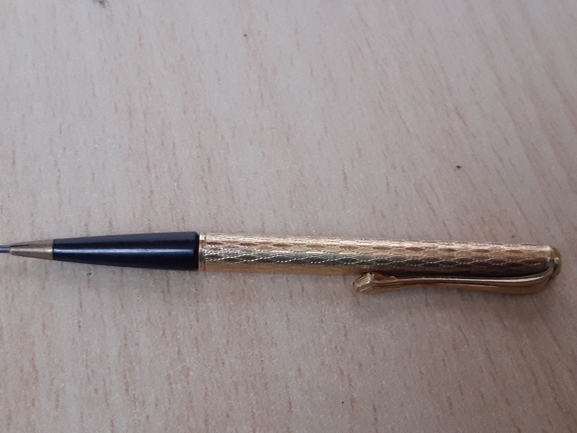 Creion mecanic. 1