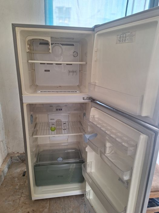 Холодильник Samsung