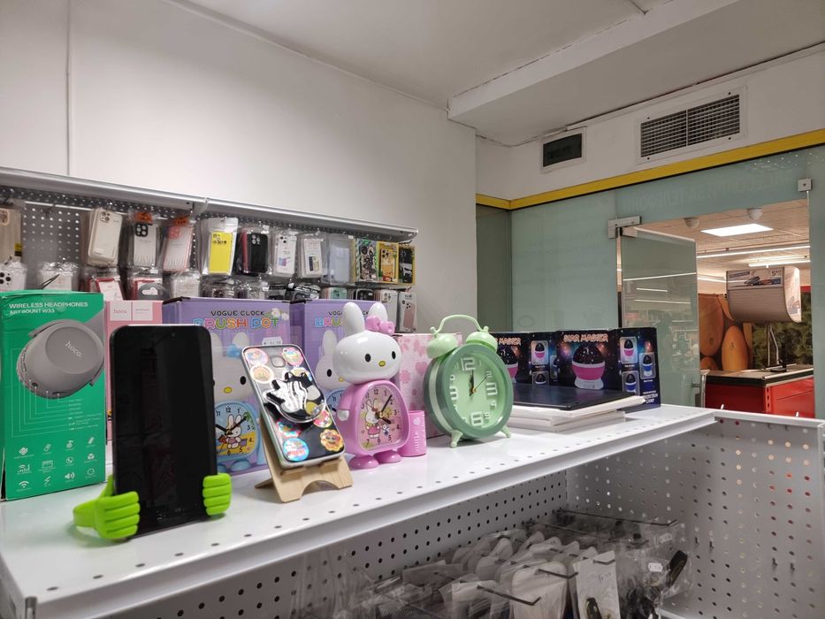 Продавам изгодно магазин "Аксесоари за телефони" - намалена цена