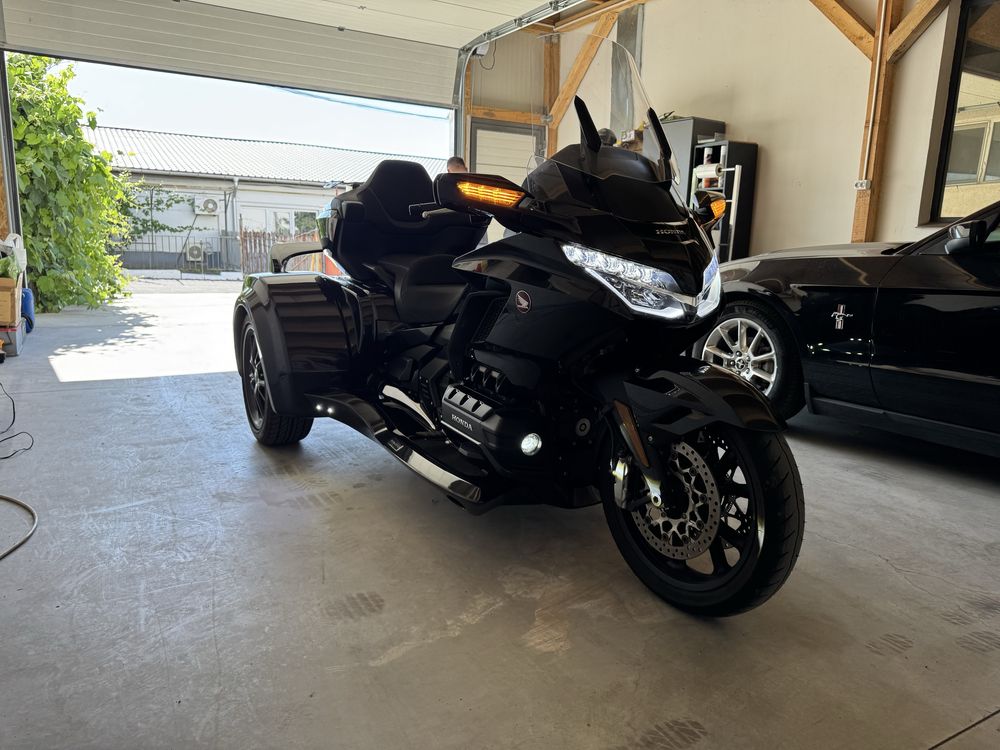 Honda Goldwing trike 1800 , unicat in Romania