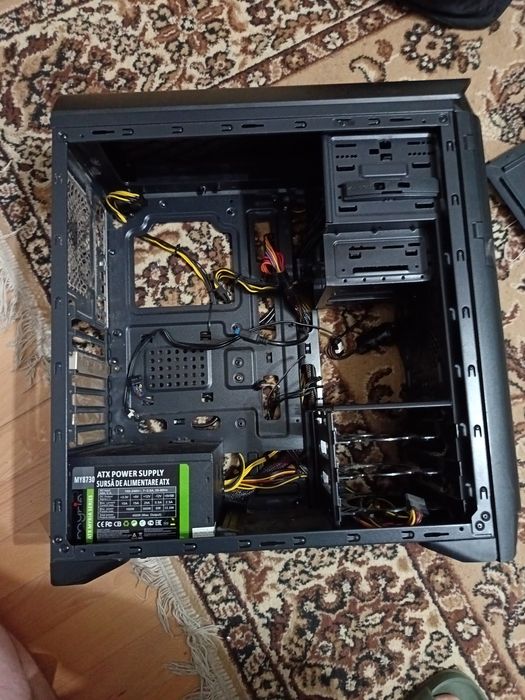 Carcasa pc thermaltake