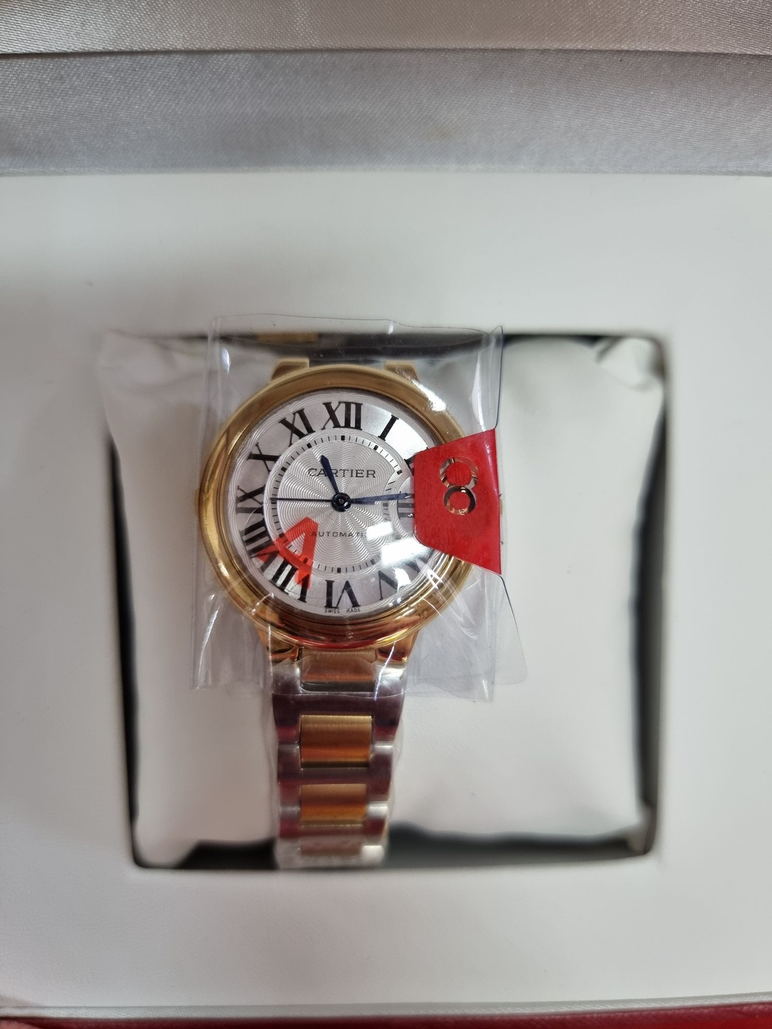 Часовник Cartier наличен