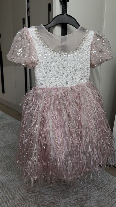 Нарядное платье рост 130-140