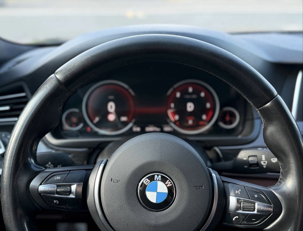 BMW F11 535D M-Packet