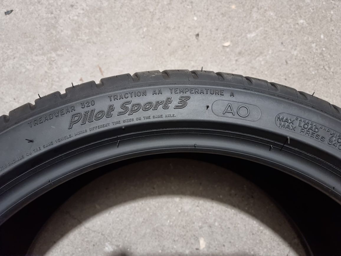 255 35 19 Michelin pilot sport 3 AO