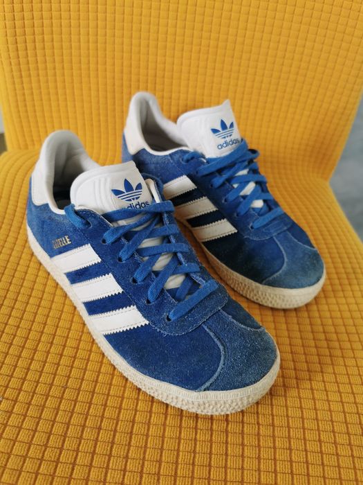Adidași Gazelle Adidas marimea 33