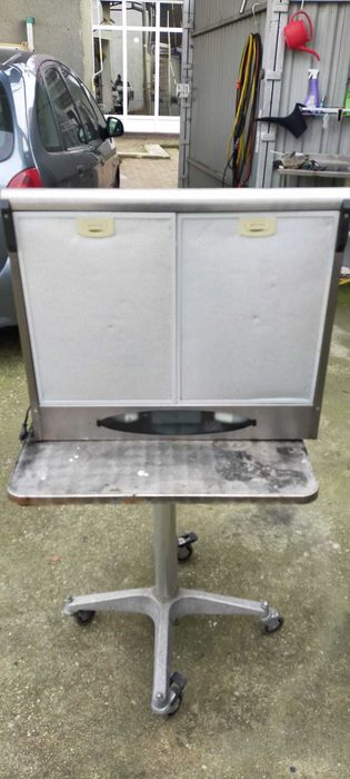 Vând hota inox cu doua motoare