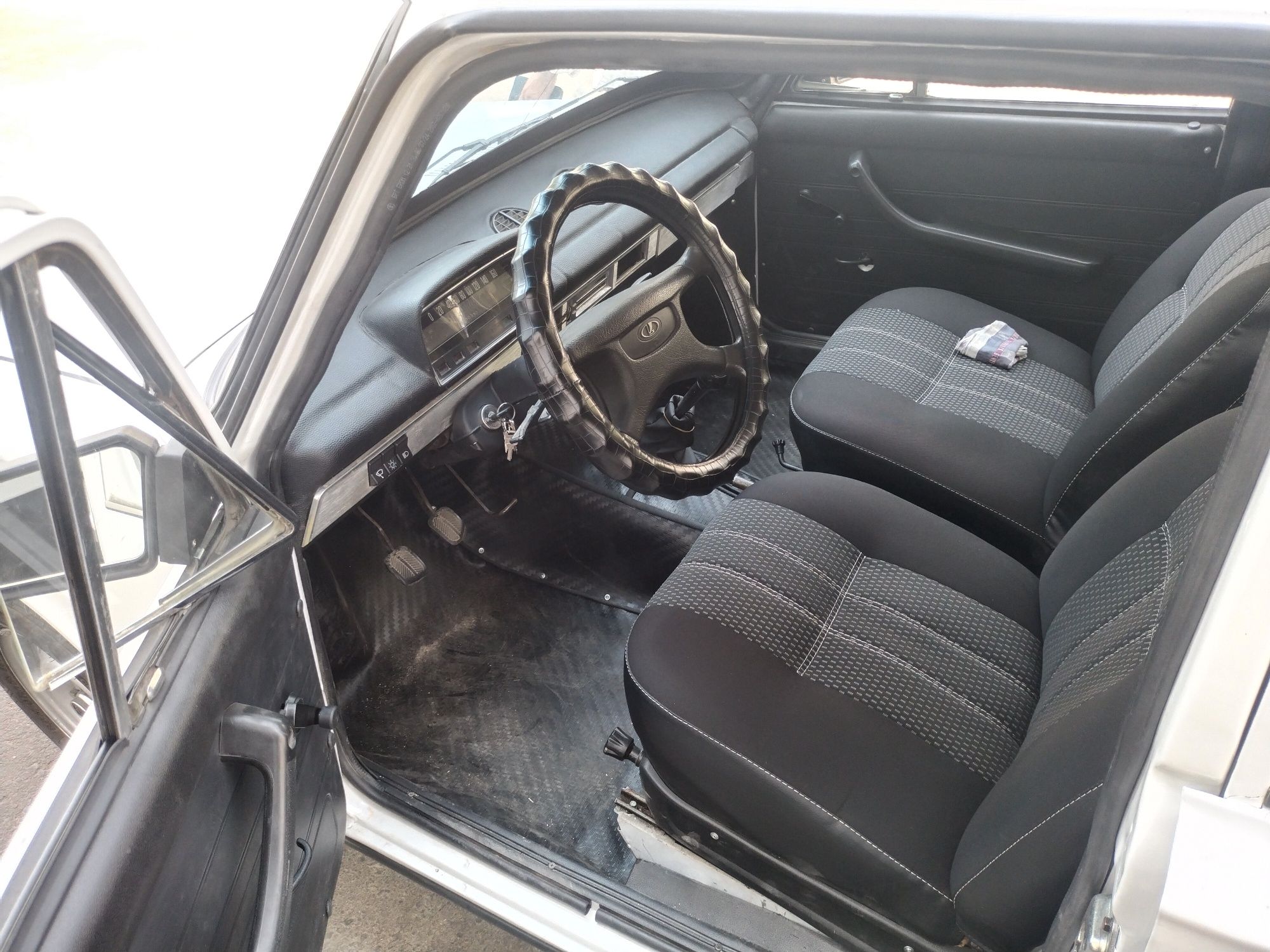 Sotiladi.VAZ-2102 Gaz va benzin, xamma hujjatlari joyida