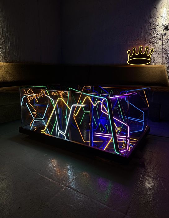 Дизайнерска инфинити Маса / Infinity Table