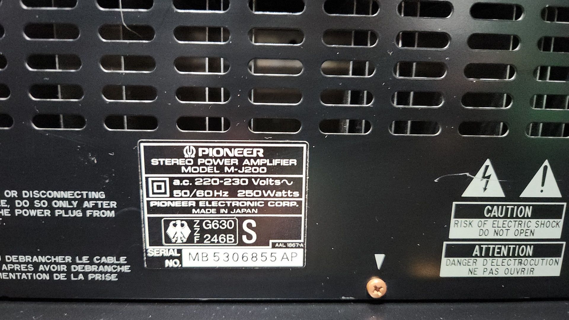Sistem Pioneer cu telecomandă