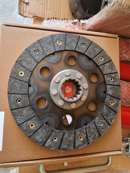 Disc ambreiaj Fiat Fiat 640 preț 495 lei avem pentru toată gama de tra