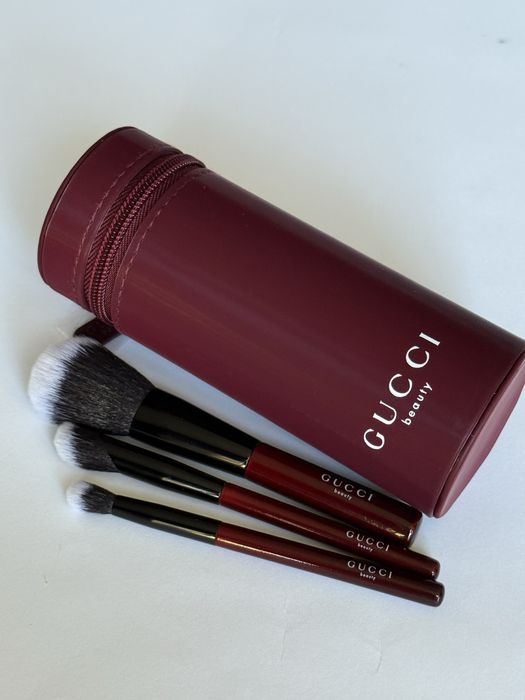 Четки за грим Gucci