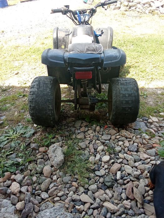 ATV 124 negru...