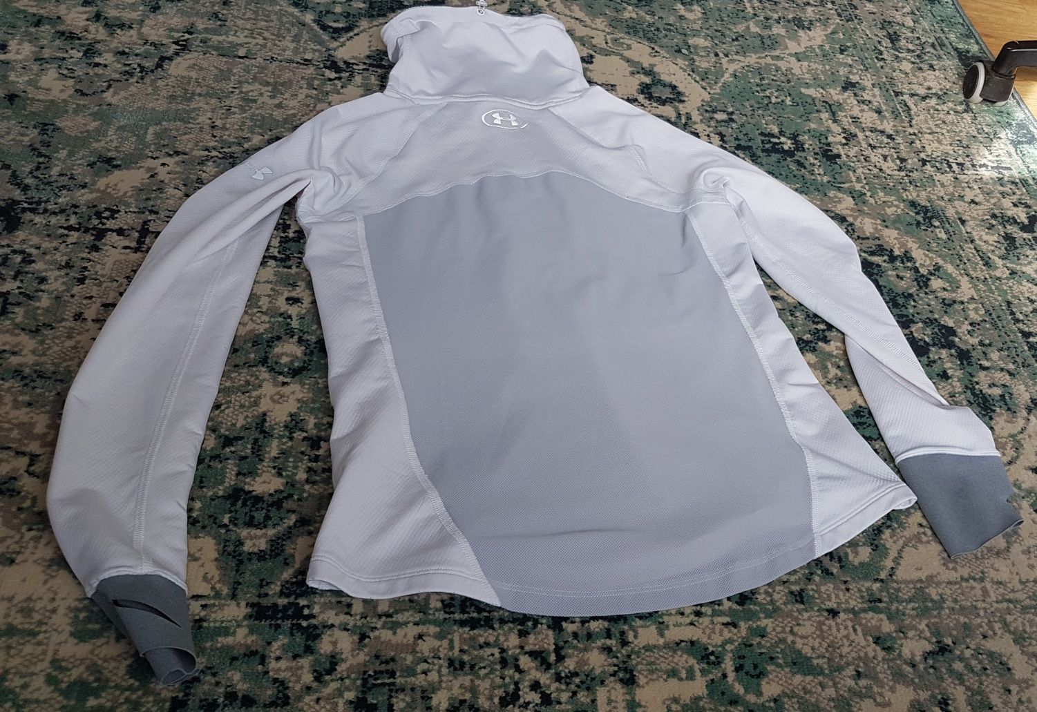 Bluza trening dama originala Under Armour Run S