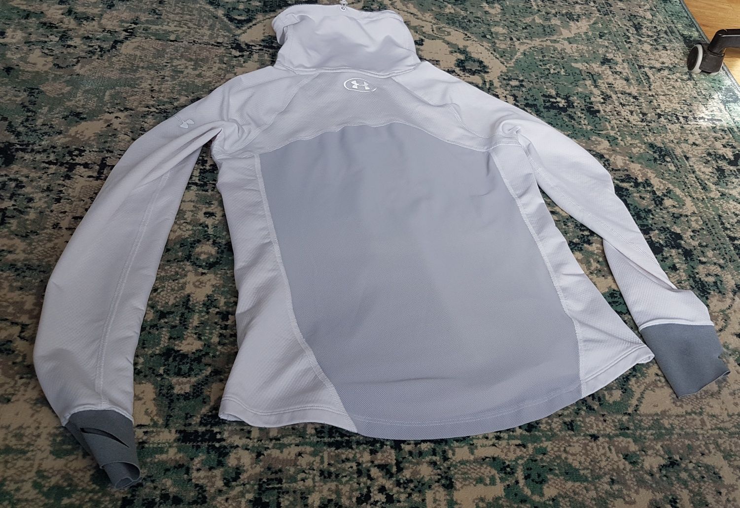 Bluza trening dama originala Under Armour Run S