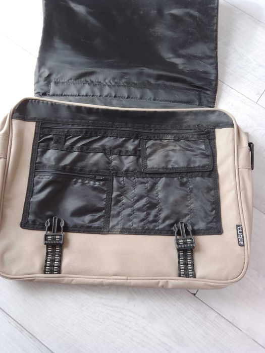 Чанта за лаптоп .