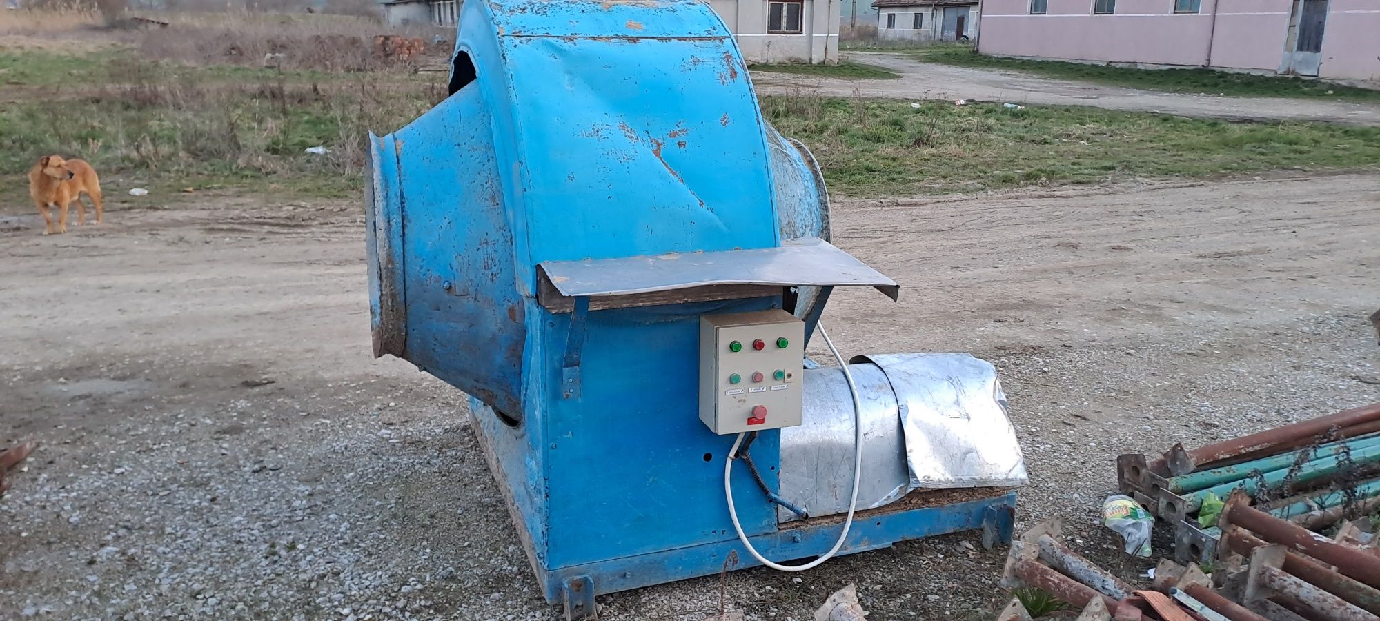 Vând betoniera 0.7 mc