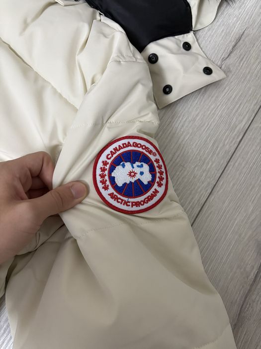 ‼️REDUCERE‼️Canada goose geaca marimea S M L
