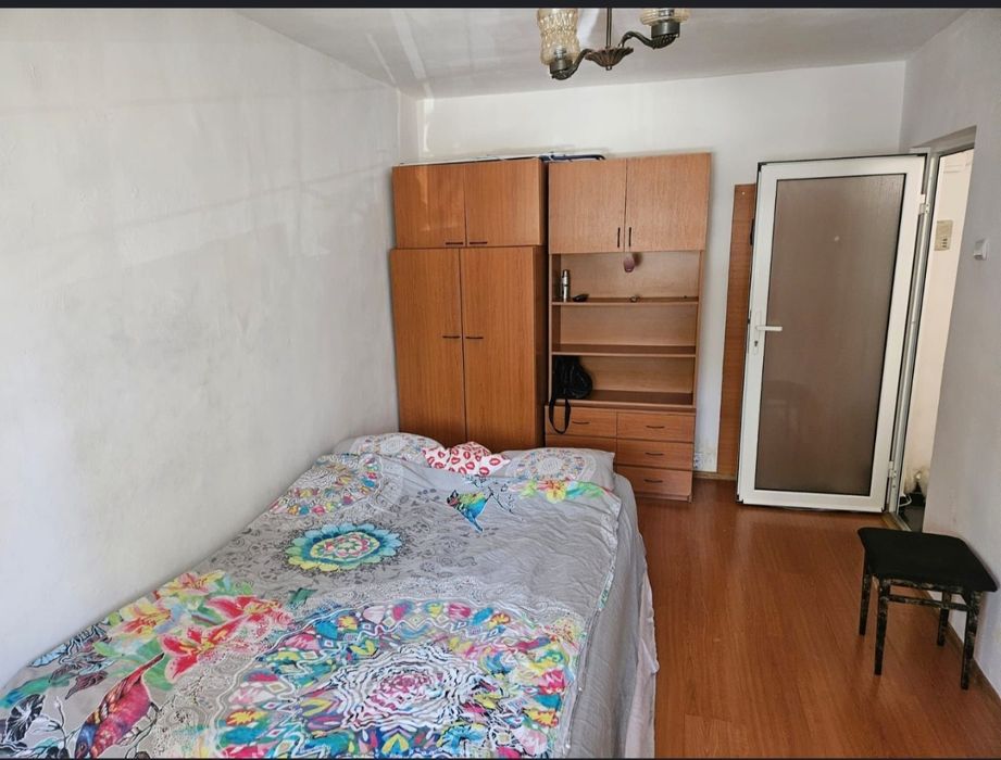 Inchiriez garsoniera