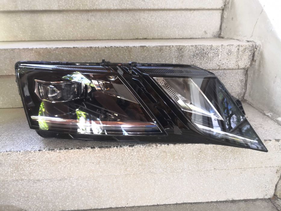 Фар Skoda Octavia FULL LED десен Оборудван/Фар Шкода Октавиа Оригинале