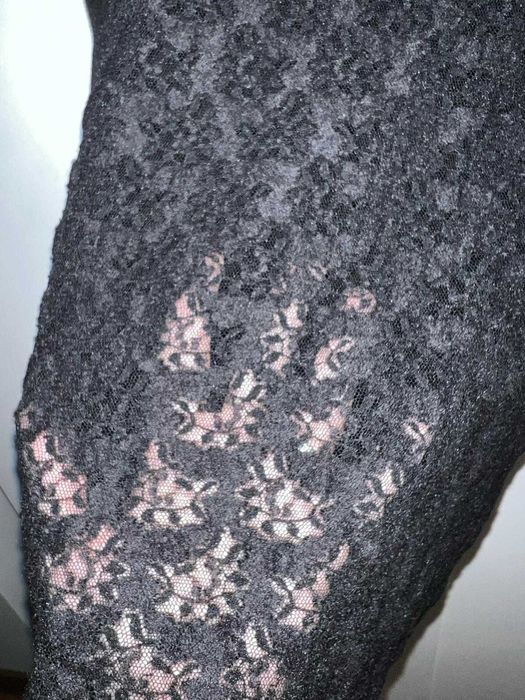 top tricou negru din dantela cu flori aplicate marimea 42 ~ M