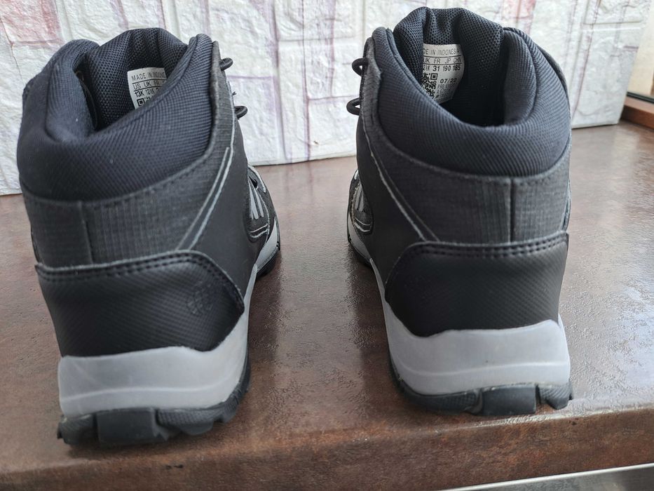 детски ботуши,зимни обувки,боти,апрески,Adidas номер31 за момче,адид