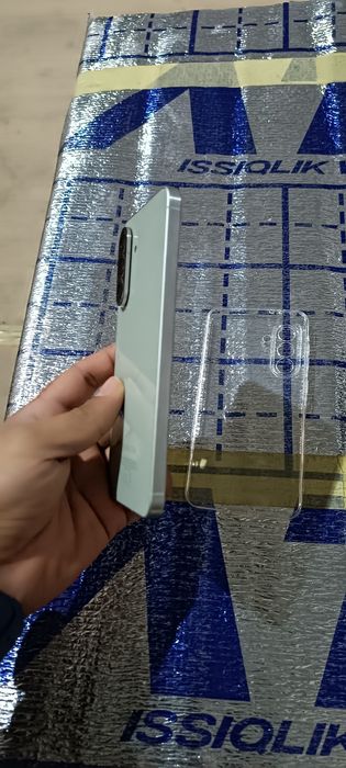 Samsung a56 8-256 gb