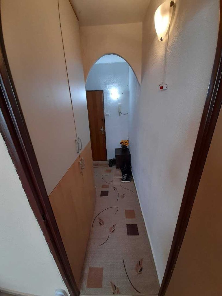 Дава се под наем Едностаен апартамент в Бургас, Изгрев - 45 кв.м за 150 € - Снимка #17
