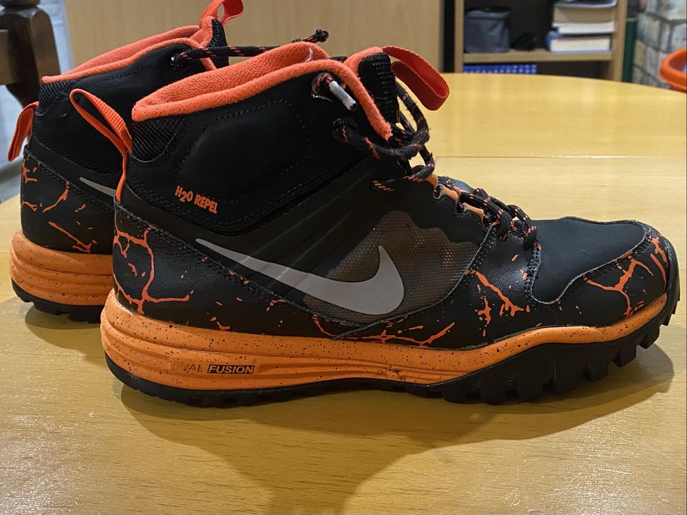 Есенно-Зимни Боти     Модел Nike “Dual Fusion”