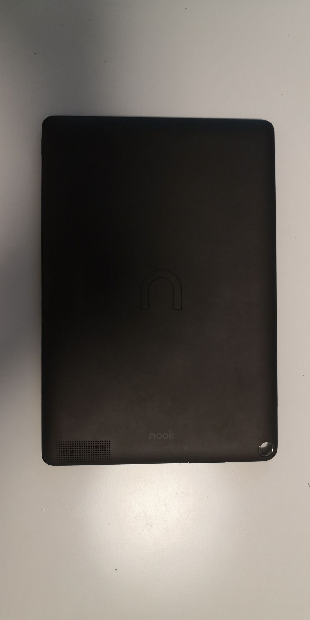 Nook HD+ BNTV600 Tablet 9in Wi-Fi 16GB  със зарядно и кейс калвиатура
