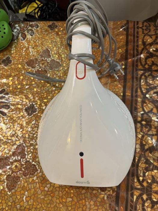 Пылесос Deerma CM800 Mite Remover белый