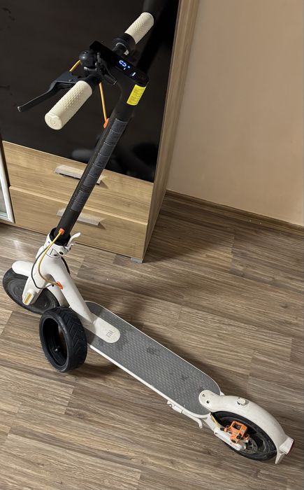 Електрическа тротинетка Xiomi Electrik Scooter 3- Grey