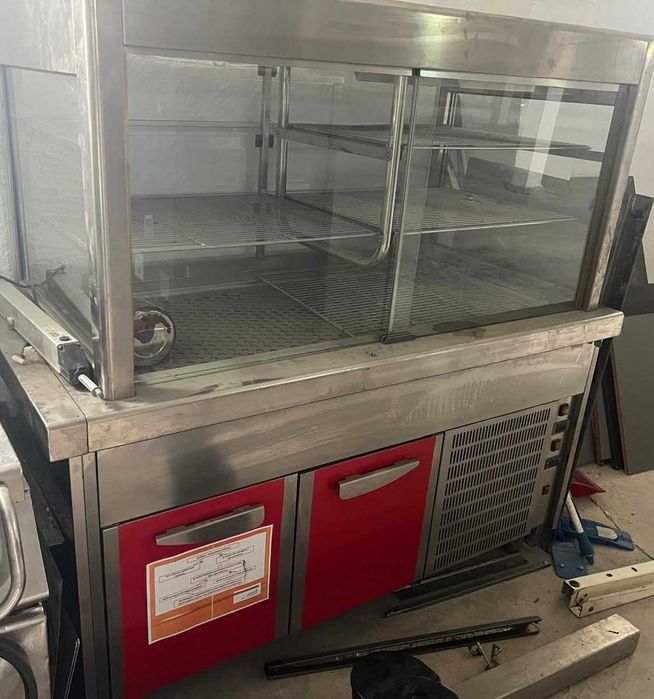 Vitrina frigorifica cofetarie patiserie